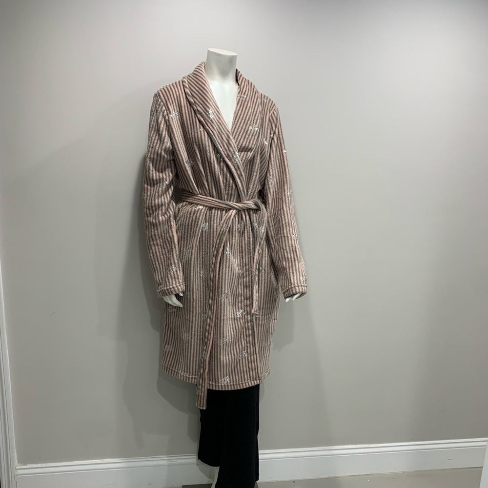 Brand New Super Soft and Comfortable Bathrobe